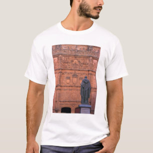 Europa, Spanje, Salamanca. wapenbezit en T-shirt