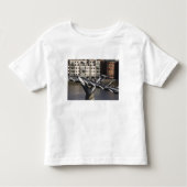 Europe, ENGLAND, Londen: Uitzicht van het millenni Kinder Shirts (Voorkant)