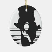 Eva geeft Adam een appel, witte versie 2/3 Keramisch Ornament (Rechts)