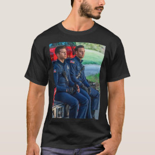 Evan Buckley en Eddie Diaz, 911 Classic T-Shirt