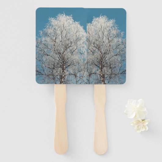 Éventail Arbre blanc contre ciel bleu sans nuages (Devant et derrière)