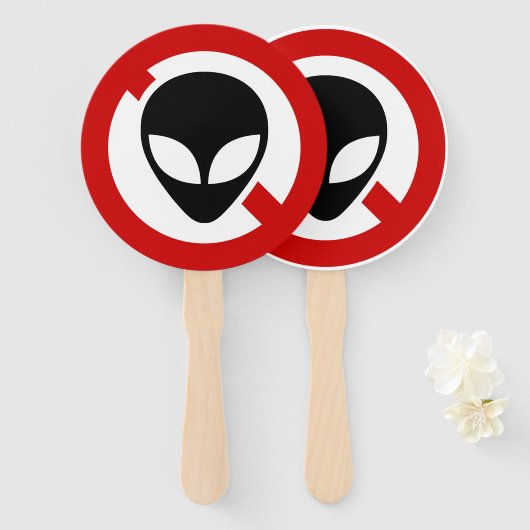 ÉVENTAIL AUCUN ALIEN (Devant et derrière)