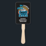 Éventail Bachelor NO BOOZE CROISIÈRE ÉQUIPAGE Fête de Stag<br><div class="desc">Bachelor NO BOOZE CROISIÈRE ÉQUIPAGE Fan à main avec TEXTE PERSONNALISABLE, spécialement conçu pour des croisières au bachelor sobre, des fêtes de voyage chrétiennes ou des alcools récupérant célébré sur une croisière. Le design montre un paquebot de croisière avec typographie audacieuse, palmiers et coucher de soleil vintage en BLUE. Vous...</div>
