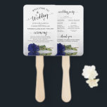 Éventail Deep Navy Blue Rose Élégant programme de mariage<br><div class="desc">Ces beaux fans de programme de mariage sont élégants, romantiques, classe et de bon goût. Le design se compose d'un seul rose bleu marine à long tige posé sur son côté, réfléchissant dans un bassin d'eau avec vagues et ondulations. La typographie présente une calligraphie en écriture noire dentée, et il...</div>