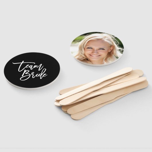 Éventail Éditeur Arrière - plan White Brush Script Team Bri (Non-assemblé)