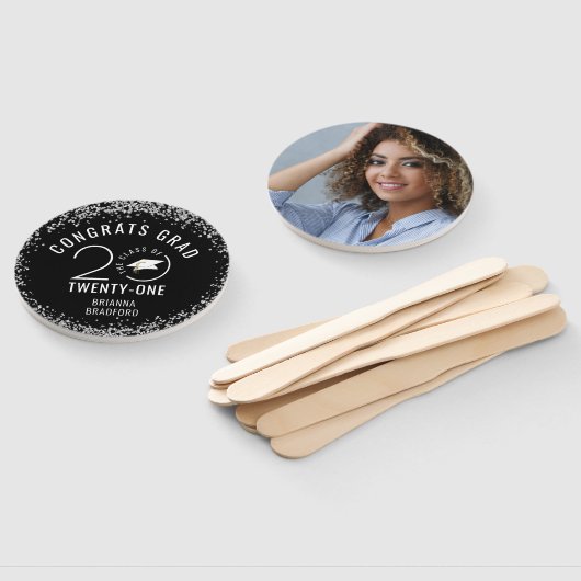 Éventail Graduation moderne Noir Classe Design Année (Non-assemblé)