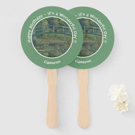 Éventail Monet's Water-Lily Pond et Footbridge Party Items (Devant et derrière)