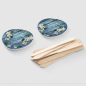 Éventail Paons métalliques bleu-vert sur soie vert émeraude (Non-assemblé)