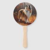 Éventail Rough Collie dans les feuilles d'automne qui tombe (Dos)