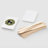 Éventail Silhouette d'ombre levant le chien dans une couron (Non-assemblé)