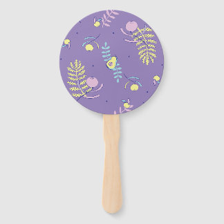 Éventails à motifs floraux violets