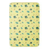 Evergreen Tree Leaves en Red Holly Berries Badmat (Voorkant Verticaal)