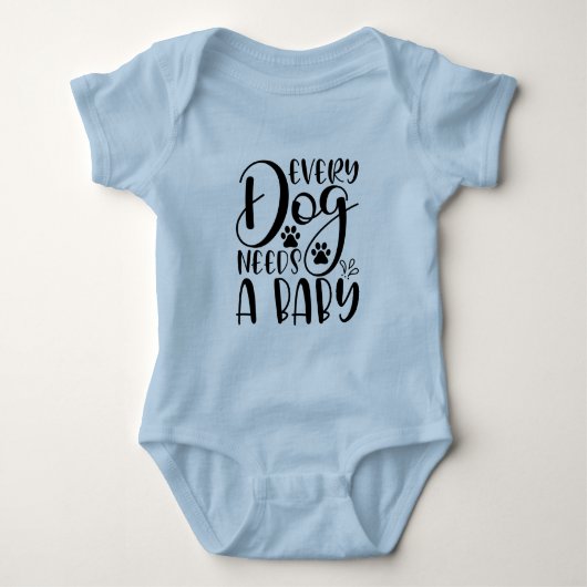 Every Dog Needs A Baby Pregnancy Announcement Romper (Voorkant)
