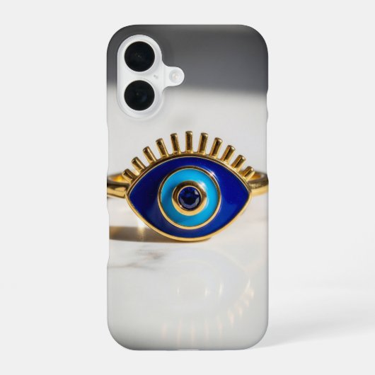 Evil Eye Gold Ring on Marble Background iPhone 16 Hoesje (Achterkant)