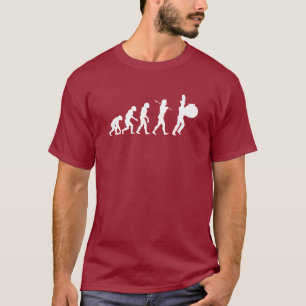 Evolutie van een Bass Drummer (donkere kleuren) T-shirt