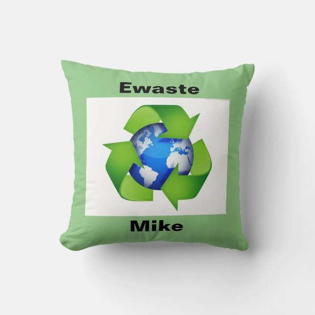 Ewaste Mike Kussen (Voorkant)