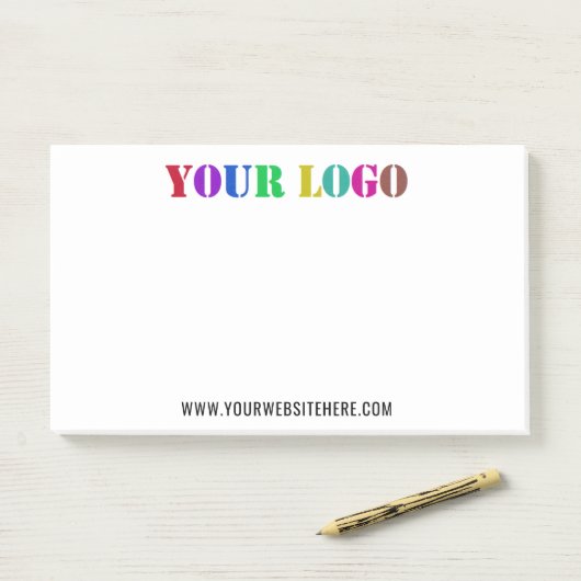 Exemple de notes Post-it® du logo d'entreprise per (Sur un bureau)