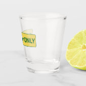 EXIT ONLY Shot Glass – Bold Arrow Barware Glas (Rechts)