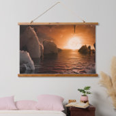 Exoplanet Trappist-1f vanaf zijn ijzige nachtzijde Hangend Wandkleed (Slaapkamer)