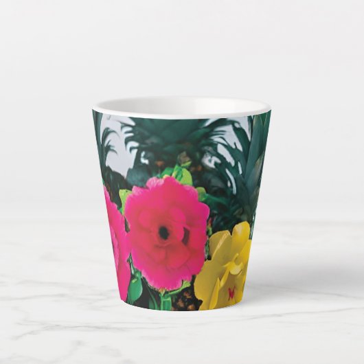 Exotische Bloem met Echte Ananas accent Latte Mok (Voorkant)