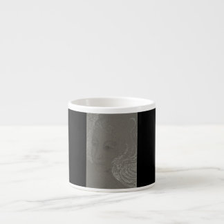 Expresso Portrait d'ange sur la tasse noire de café express