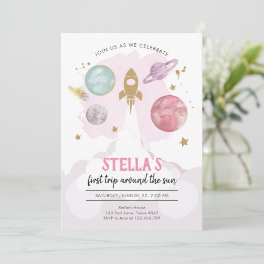 Extra-Space Planets Invitation pour la première an (Debout devant)