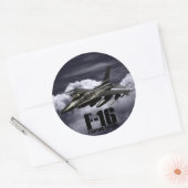 F-16 Strijd tegen valk Ronde Sticker (Envelop)