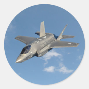 F-35 Lightning II Panther Jet Fighter in Sky Ronde Sticker
