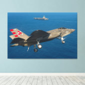 F-35C LICHTING II 32x48 Canvas Afdruk (Insitu (Houten vloer))