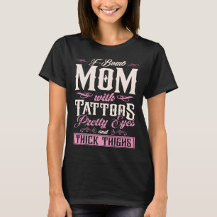 F Bomb mama met Tattoos  ogen en dik T-shirt