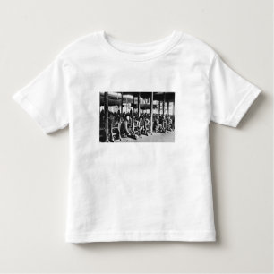 Fabriek beheerd door Chinees nabij Chihsien, c.193 Kinder Shirts