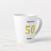 Fabulous 50th Verjaardag Gouden Glitter Monogram N Latte Mok (Rechterhoek)