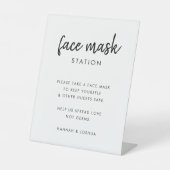 Face Mask Station | Covid-19 Modern Script Wedding Reclamebord Met Voetstuk (Voorkant)