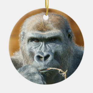 Face-to-face met een gorilla keramisch ornament