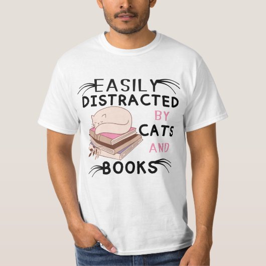 facilement distrait par les chats et les t-shirts  (Devant)