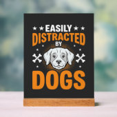 Facilement Distrait Par Les Chiens (Neutre)