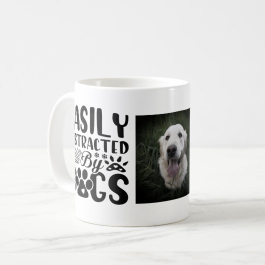 Facilement distrait par les chiens Mug (Devant gauche)