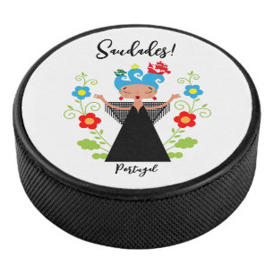 Fado-vrouwzanger met Portugese caravel-schepen Hockey Puck