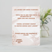 faire des invitations de mariage (Debout devant)