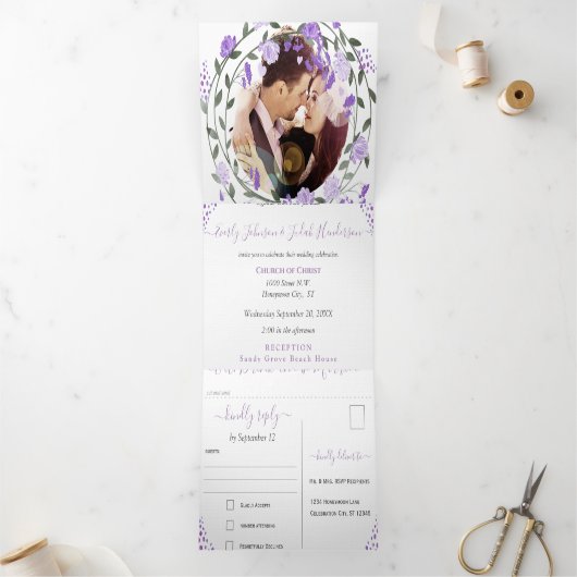 Faire invitation de mariage florale au pivoine vio (Intérieur)