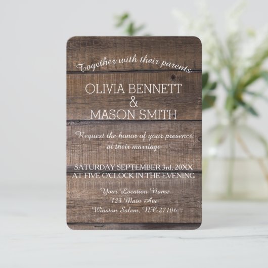 Faire invitation de mariage rustique en palette de (Debout devant)