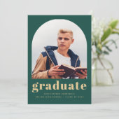 Faire-part 2025 Photo Arch Classic Green Gold Graduation (Debout devant)