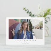 Faire-part Blancs Simple Moderne Simple Photo Graduation (Debout devant)