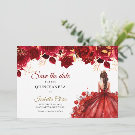 Faire-part Bourgogne & Or Princesse Quinceañera Enregistrer L (Debout devant)