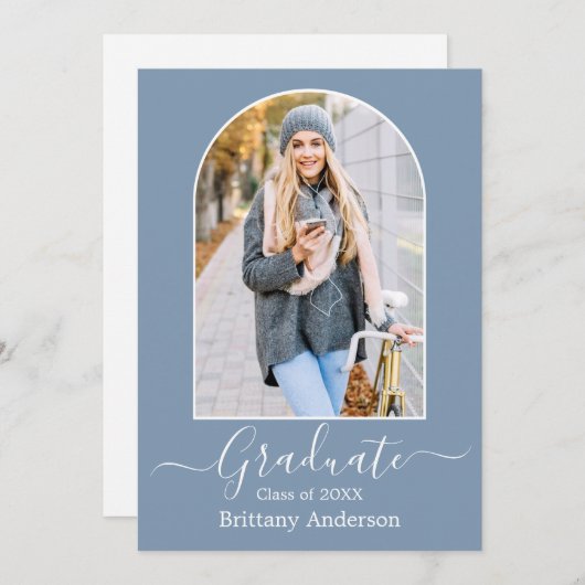 Faire-part Calligraphie d'arc moderne Dusty Blue Graduation (Devant / Derrière)