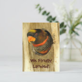 Faire-part Carte postale Nous avons déménagé (Debout devant)