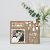 Faire-part Carte postale photo en bois avec un pot Mason rust (Debout devant)