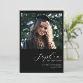 Faire-part Chic tendance noir manuscrit photo Graduation (Debout devant)