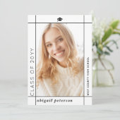 Faire-part Classe blanche moderne de photo de graduation 2025 (Debout devant)