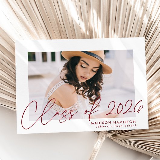 Faire-part Classe de Burgundy Script Photo Graduation 2025